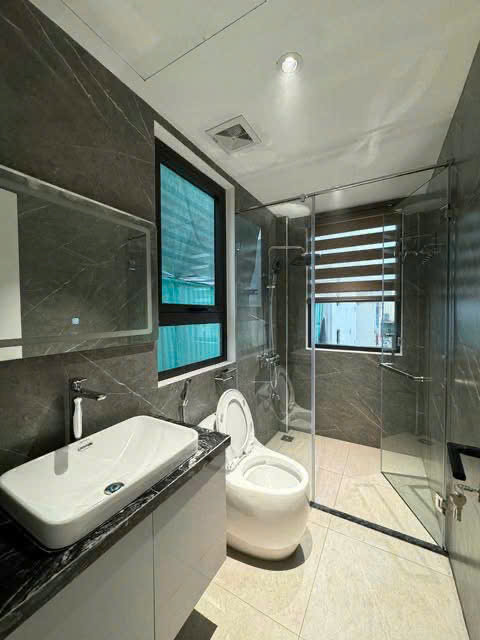 Bán nhà Ngọc Thuỵ,Long Biên 7 tầng,50m,mt4m lô góc nhỉnh 9 tỷ - Ảnh 5